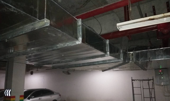 通风管道里面的杂质怎样清理？